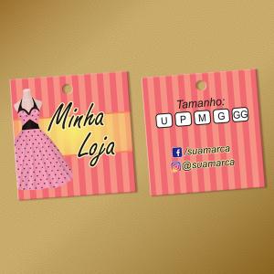 Tag Roupa 4,5x5 cm - 4x4 Couchê 300gr- 4,5x5 cm- 4x4 Verniz na frente- Corte reto- Com furo 